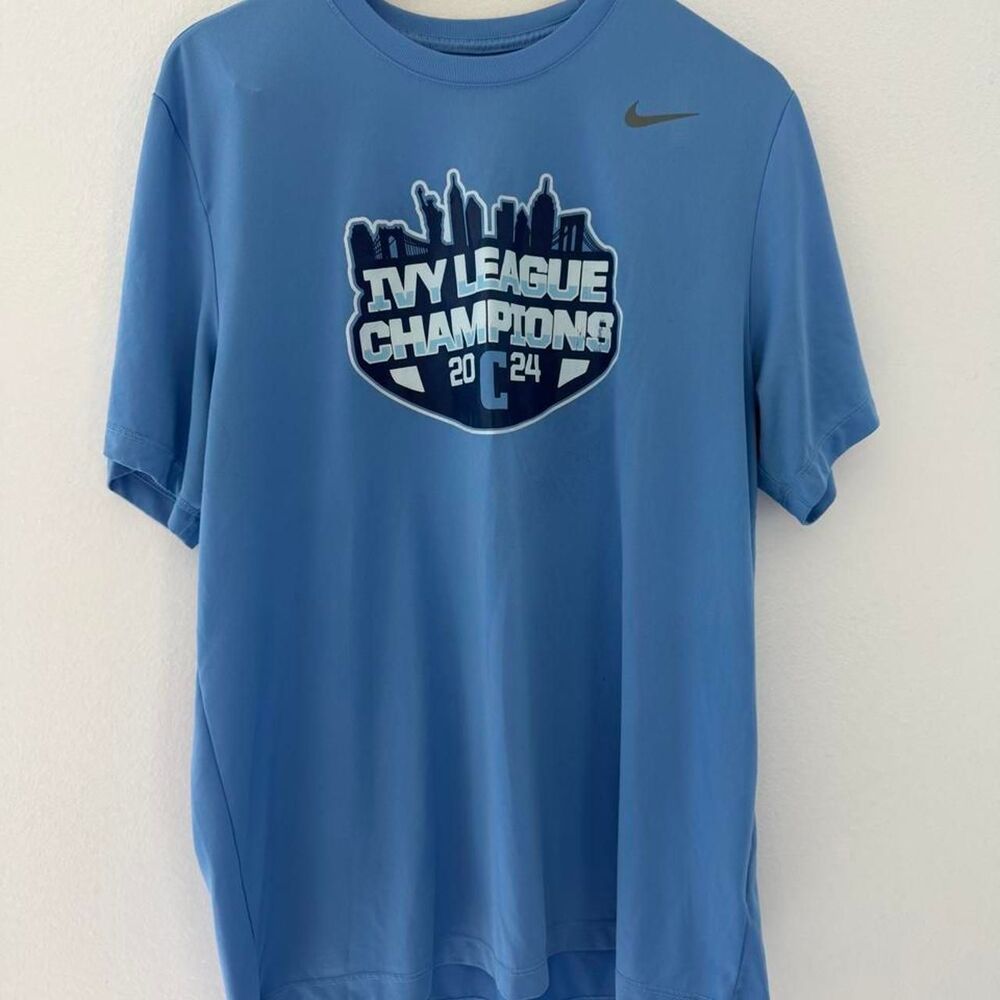 Nike Men's Blue T-shirt